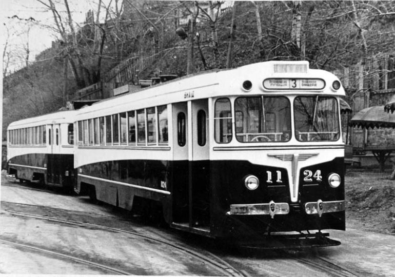 Фрунзе или Кирилловская: смотрим архивные фотографии