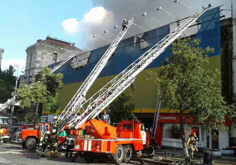 Пожар в Центральном гастрономе: от Зингера, Врубеля и Скоропадского до наших дней