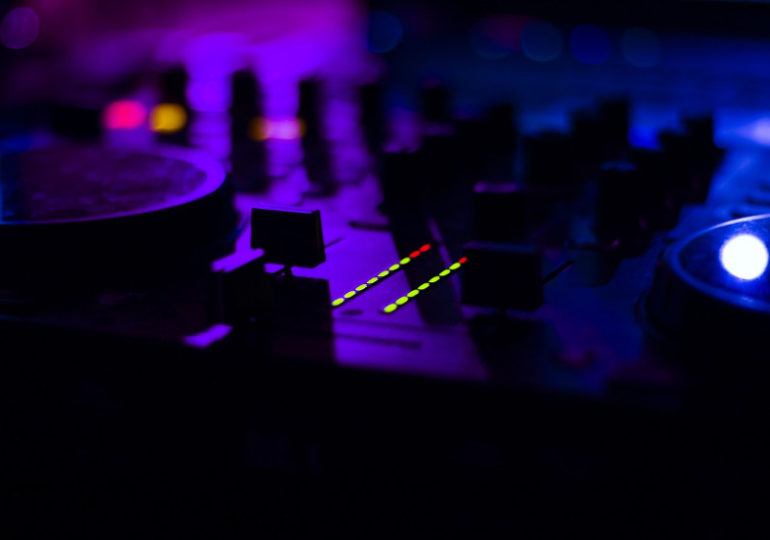 Наливка фест, школьная дискотека и Моне. Чем заняться на выходных в Киеве