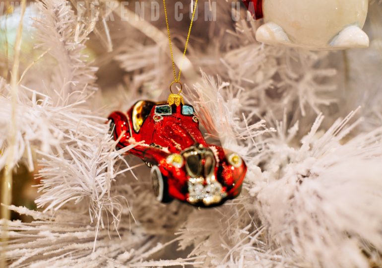 Можно все.  Советы по украшению елки от LoraShen