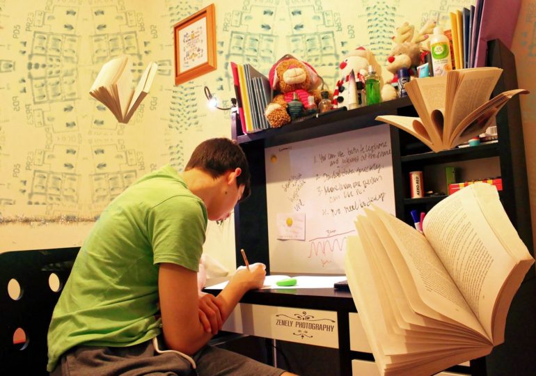 Шевченко, НАУ и другие: истории из общежитий разных лет