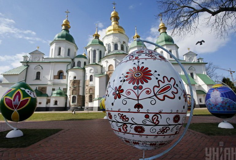 София Киевская готовится к фестивалю писанок (ФОТОРЕПОРТАЖ)