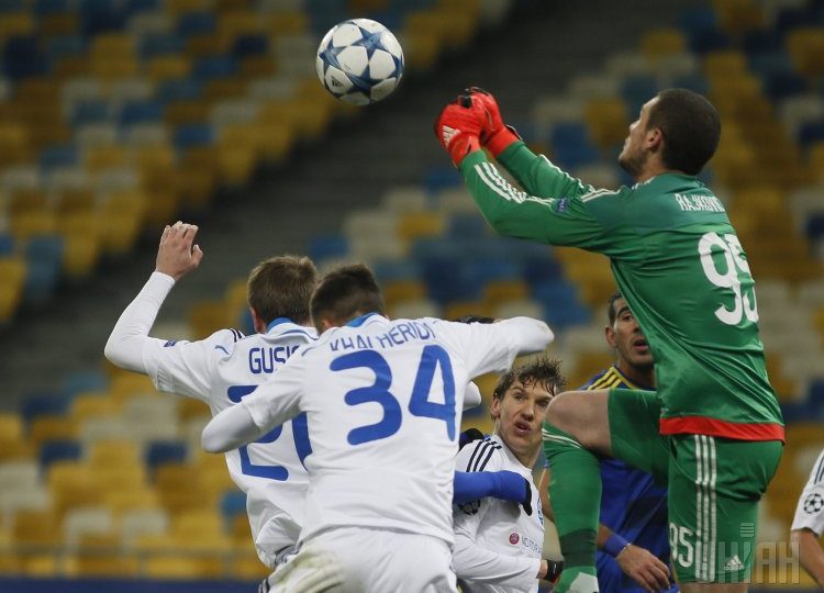 True Kyiv: рыбный патруль, убийца собак в ботсаду и победа Динамо