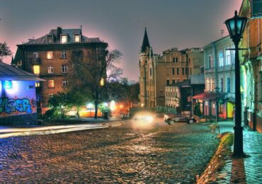 Куди можна піти на побачення з дівчиною в Києві