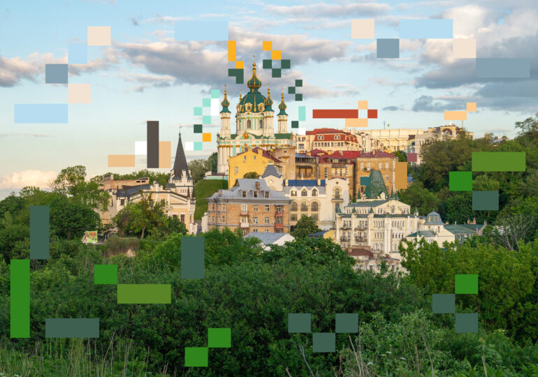 7 кольорових візитівок Києва: як фарбували та байки складали