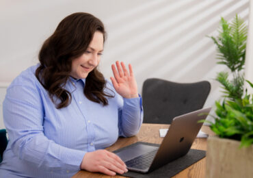 Як використовувати цифрові інструменти для ефективного вивчення англійської онлайн