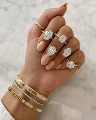 Как купить кольцо с впечатляющим бриллиантом, не переплачивая?
