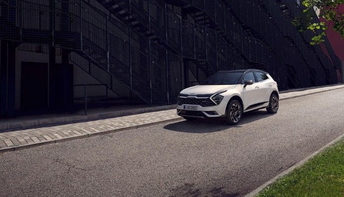 З Києва до Карпат: як Kia Sportage витримує українські дороги та ритм