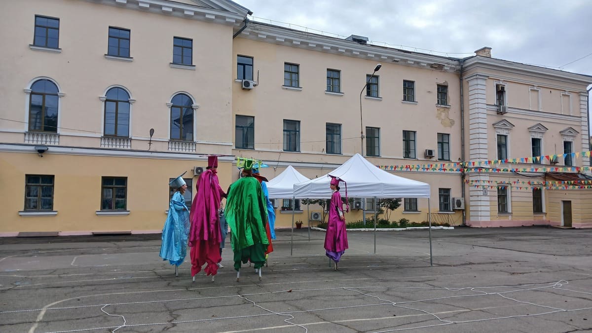 Сила, витівки, азарт. Як гуляти Могилянкою