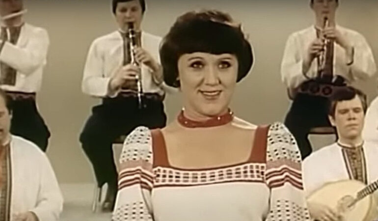 З козацького села до «Ти — космос». Як жила і співала Діана Петриненко