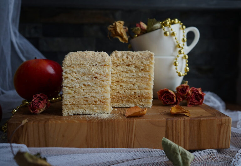 Яблука й тісто: простий аромат щастя на власній кухні