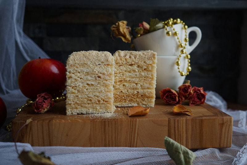 Яблука й тісто: простий аромат щастя на власній кухні