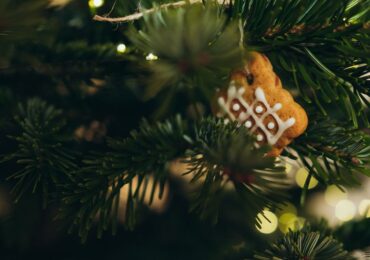 Згадати своє. Як прикрашали ялинку на Різдво в Києві