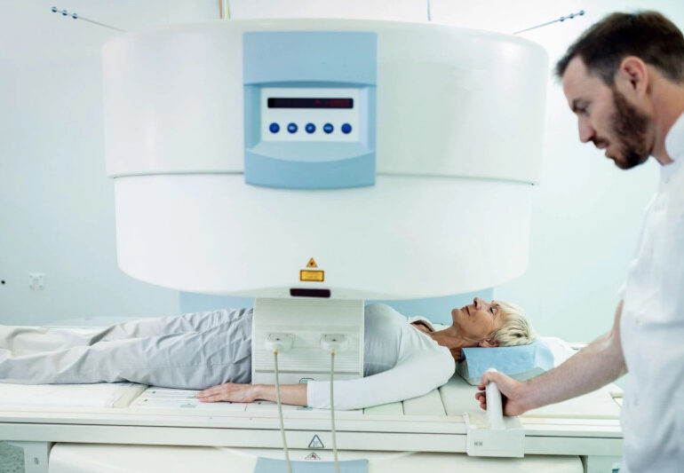 КТ з контрастом: що допомагає побачити