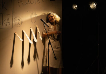 Вистава «Наш клас»: як квіточки стають катами