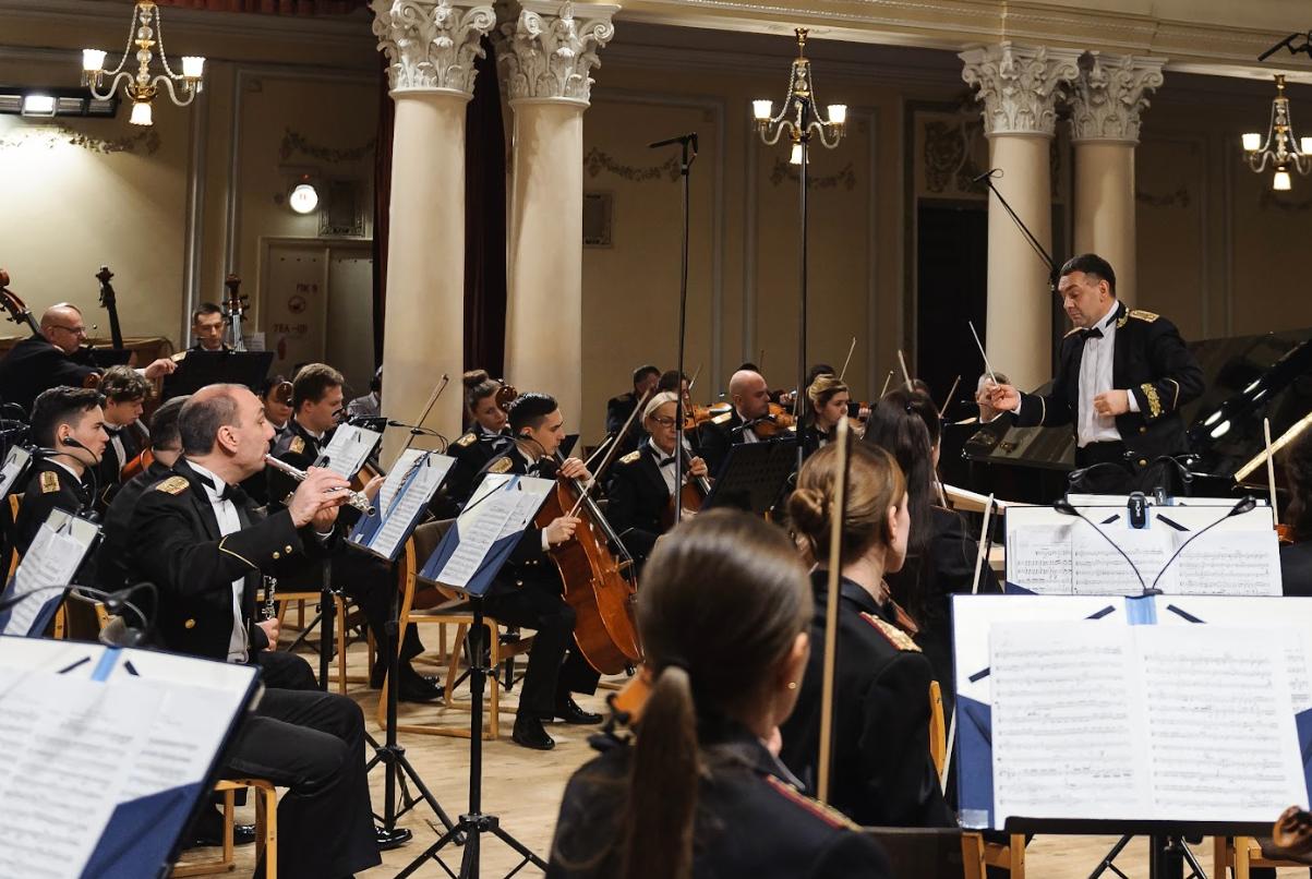 Національний президентський оркестр встановив два національні рекорди, виконавши повний цикл фортепіанних концертів Бетховена