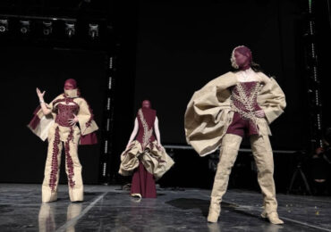 Жупани та балаклави. Як студентки зробили етноколекцію