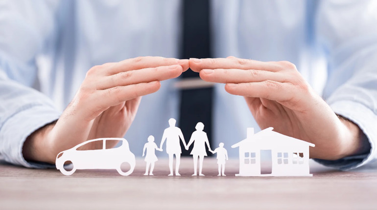 Страхування життя в Україні: що насправді означає “подбати про сім’ю”