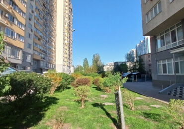 З подяками та погрозами. Як працює голова ОСББ у Києві