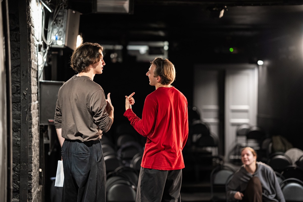 HAMLET_TBD: у театрі “Золоті ворота” втягують у гру без правил за Томом Стоппардом