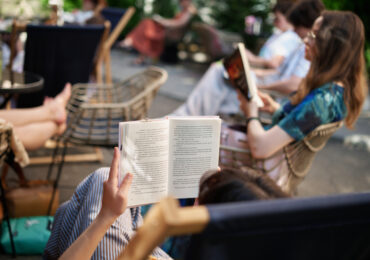 Якщо ваша вечірка не схожа на цю: досвід книжкового рейву